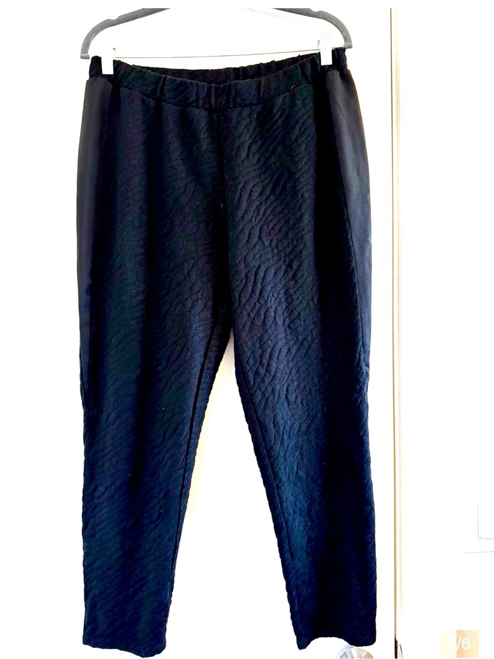 Vero Moda Black Quilted Zebra Jogger Pants Size Large